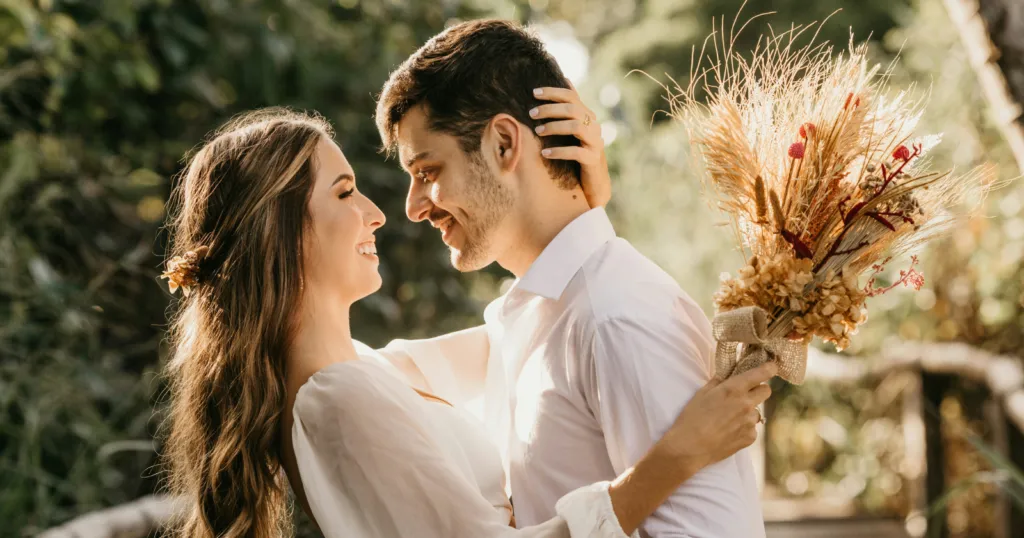 Jag gifte mig med någon som verkade självsäker, men dessa 8 subtila tecken avslöjade deras verkliga kamp