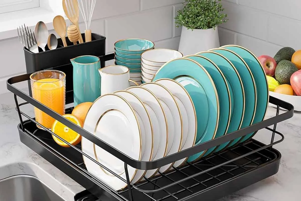 Ny kökstrend: väggmonterade torkställ för disk