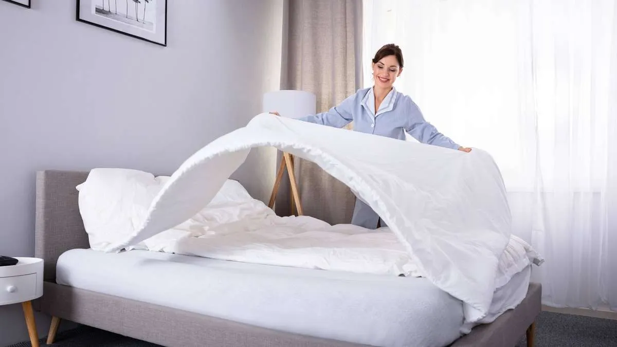 Byt sängkläder varje vecka — inte mer sällan